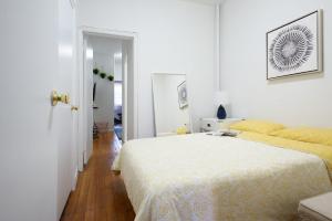 Gallery image of 1571-4S 2BR 2 blocks from Subway Upper East Side in New York