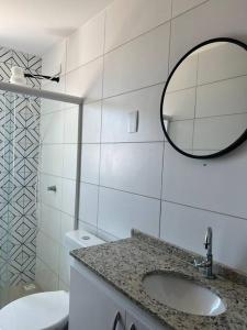 Bilik mandi di Apartamento na Praia do Francês