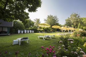 Aed väljaspool majutusasutust Seehotel Das JO