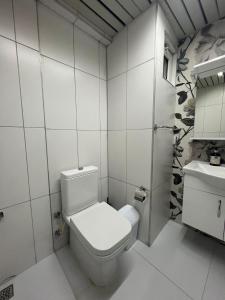 Et badeværelse på VANNA DELUXE TERMAL HOTEL SPA