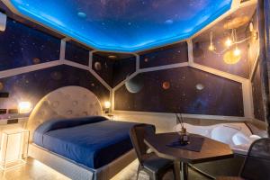 A seating area at Suite Dreams Montecatini