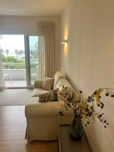 Afbeelding uit fotogalerij van Estoril - Bay view apartment in Estoril