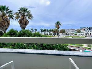 Afbeelding uit fotogalerij van Estoril - Bay view apartment in Estoril