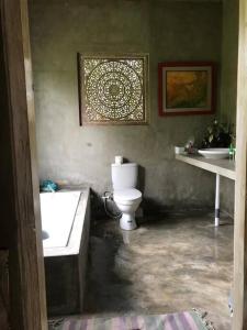 Bilik mandi di Hidden Gem Bunda's House