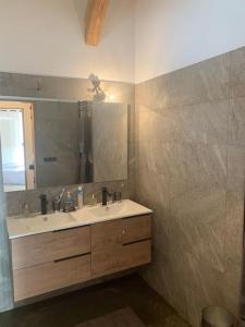 Ένα μπάνιο στο megeve demi quartier chalet 12 p