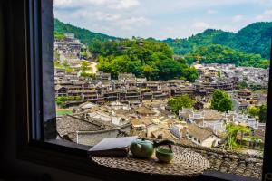 山景或在旅馆看到的山景