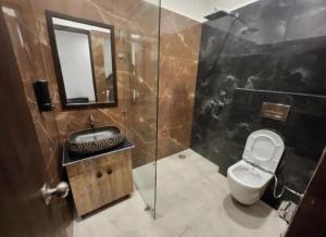 Ένα μπάνιο στο The Lagoon