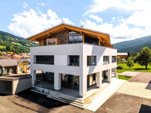 a house with a view of the mountains at Kreischberg The Exclusive 9 in Sankt Lorenzen ob Murau