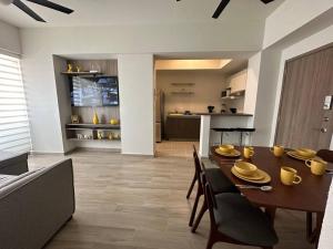 Nhà bếp/bếp nhỏ tại Casa AMAR i LLA 3 Lagos - Centrica