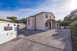 Budynek, w którym mieści się apartament