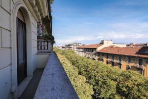 - Vistas a la ciudad desde un edificio en Adelaide Elegant apartments en Milán