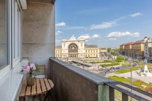 Cozy&Stylish at the Eastern Railway St. w Balcony 1077 Budapest, 20 Baross tér kép - 2