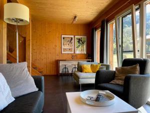 Een zitgedeelte bij Chalet Bellevue Murau