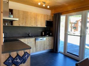 Een keuken of kitchenette bij Chalet Bellevue Murau