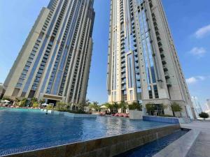 ภาพในคลังภาพของ Amna tower with a beautiful view and a chic style ในดูไบ