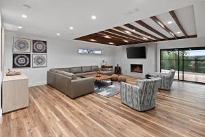 カーヴィルにあるGuadalupe Bluff Mediterraneanのギャラリーの写真