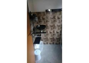 Ένα μπάνιο στο Casa ótima no Itaguá +18 φωτογραφίες