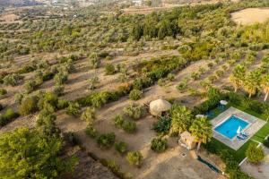 Zdjęcie z galerii obiektu Villa Elia with pool, Yurt and sea views w mieście Kos