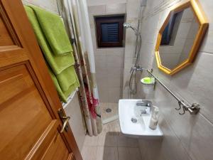 Kúpeľňa v ubytovaní Apartman Őri