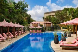 Bazén v ubytování Waldorf Astoria Cairo Heliopolis nebo v jeho okolí