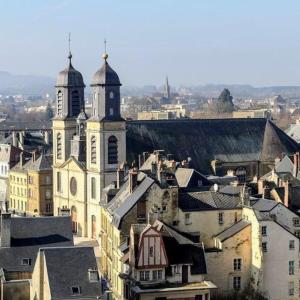 Widok na miasto Sedan z tego obiektu B&B