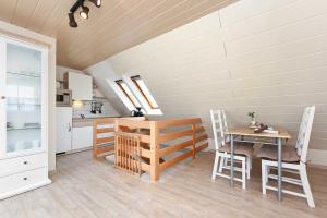 Kuchyň nebo kuchyňský kout v ubytování Haus Nordseesterne