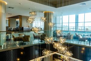 Restoran atau tempat lain untuk makan di Black Diamond Hotel