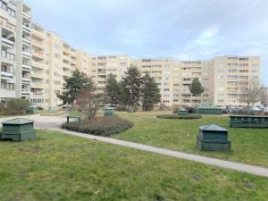 Vonkajšia záhrada v ubytovaní Stadtsuite mit Sauna in Wiener Neustadt 135 m2