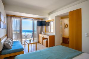 Кровать или кровати в номере Ariadne Beach - Adults Only