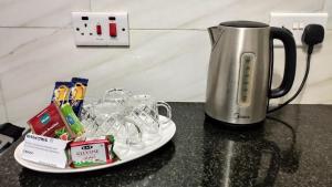 Kemudahan buat kopi dan teh di Dovass Self Catering Apartments