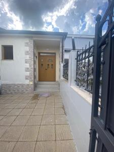 Arlis Home - Image 8