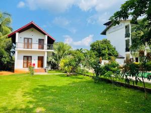 A garden outside Four Points Resort - Anuradhapura