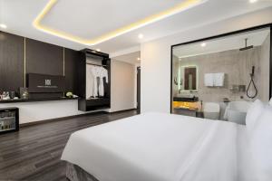 Kuhinja oz. manjša kuhinja v nastanitvi Mercy Emerald Hotel