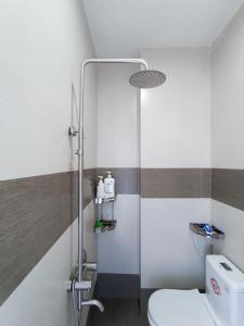 Koupelna v ubytování MyTran Homestay-HauLoan + 34 fotografií