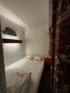 Krevet ili kreveti u jedinici u okviru objekta Appartement Brulaz, Les Contamines-Montjoie à 200 m des télécabines