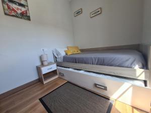 Postel nebo postele na pokoji v ubytování CASA Campelo - Playas de Pinténs - HIO - Ría de Aldán - CANGAS