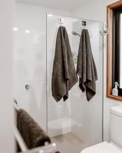 Koupelna v ubytování Finnview House + 36 fotografií