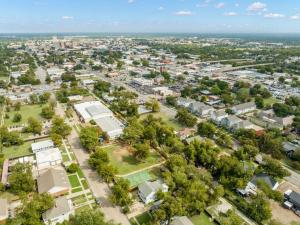 Nespecifikovaný výhled na destinaci Waco nebo výhled na město při pohledu z prázdninového domu