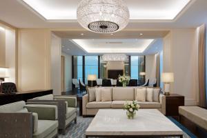 Posezení v ubytování The St. Regis Kuala Lumpur