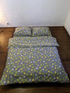 Ένα ή περισσότερα κρεβάτια σε δωμάτιο στο Thee&Thou Cottage