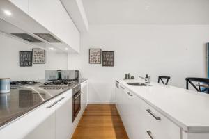 Φωτογραφία από το άλμπουμ του Arcady a modern townhouse in Norwood σε Kensington and Norwood