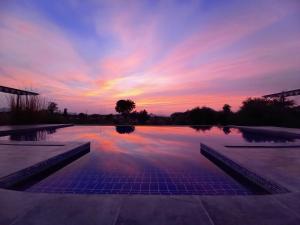 Bazén v ubytování Amritara Jawai Resort nebo v jeho okolí