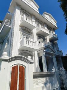 ELZAS FORT iNN的阳台或露台