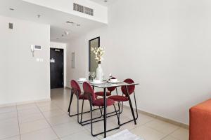 Posezení v ubytování StoneTree - Fully Furnished 1BR in Dubai Marina