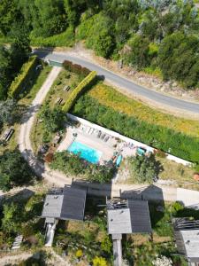 The swimming pool at or close to Cabanas de Udra
