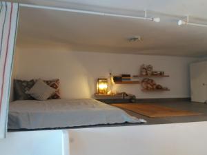 Postel nebo postele na pokoji v ubytování Spitaki-Kythnos