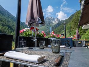 Splošen pogled na gorovje oz. razgled na gore, ki ga ponuja hotel