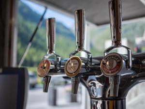 Fotografija v galeriji nastanitve Hôtel Cristal - Swiss Riders Lodge Grimentz v mestu Grimentz
