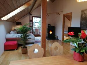 A seating area at Appartement Moni / Golf & Ski - TOP 9