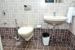 Koupelna v ubytování Mojo M Villa -Airport Boutique Hotel